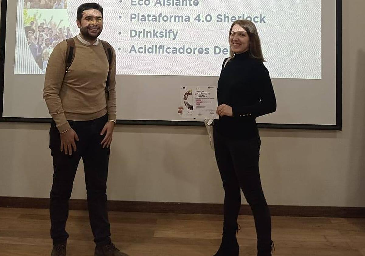 Sandra Estrada, la gijonesa que clona plantas in vitro El Comercio